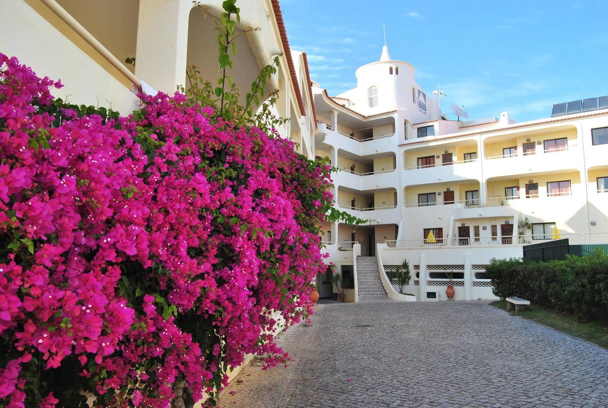 Apartamentos Olhos Do Mar Албуфейра Экстерьер фото